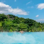 沖縄ジャングリアが早くもギネス認定!「景色と一体化する絶景風呂」