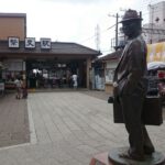 【何これ?】柴又駅の自販機で思わず二度見した「まさかの商品」www