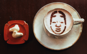 鎌倉・長谷エリアに増えてる?歴史的建築のカフェが心地よいww