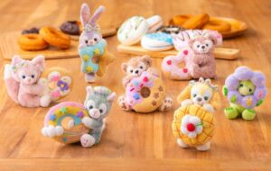 ドーナツを抱えるダッフィー：東京ディズニーシーの最新グッズ！