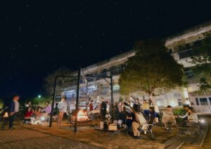 千葉「エトワ木更津」廃校でのグランピング体験が異世界すぎた！