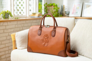 ダッフィー＆フレンズ20周年記念ボストンバッグが大人可愛い！