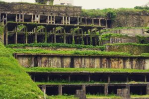 佐渡島のラピュタ？「北沢浮遊選鉱場跡」に昭和の歴史を学ぶ旅