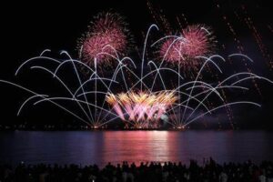 【本日】「逗子海岸花火大会2025」5月22日（木）19時30分開始