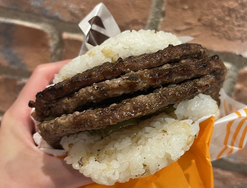 バーガーキング、新作ライスバーガーが腹パンすぎた件www