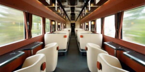 引退した「観光列車のカーテン生地」を再利用しグッズを販売!