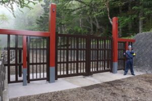 まんま「関所」じゃん! 富士山5合目の新たな常設ゲートとは?