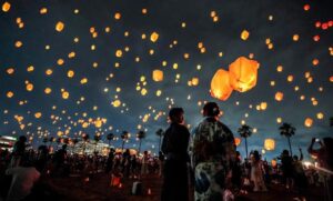 大阪「泉南ロングパーク」数千のランタンが創り出す幻想的な時間