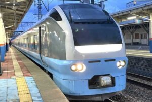 上野⇔秋田で座席夜行が臨時運行「大曲の花火満喫号」とは！