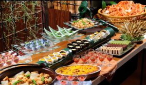 一泊だけじゃ足りない、絶品ビュッフェが楽しめる人気の宿５選！