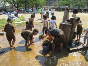 相模原「銀河の森プレイパーク」泥んこになって遊び尽くそう!