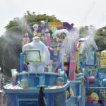 ディズニーで猛暑を吹き飛ばす!ベイマックスのびしょ濡れ砲!