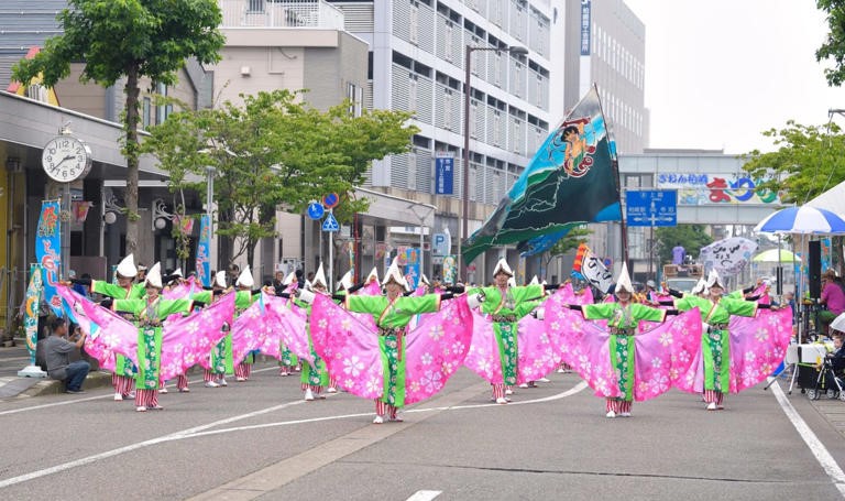 柏崎市「第22回どんGALA!祭り」20を超えるよさこいチームが集合!