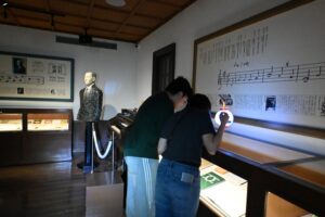 鳥取市「わらべ館」で「こわいうた展」開催中!9/16まで