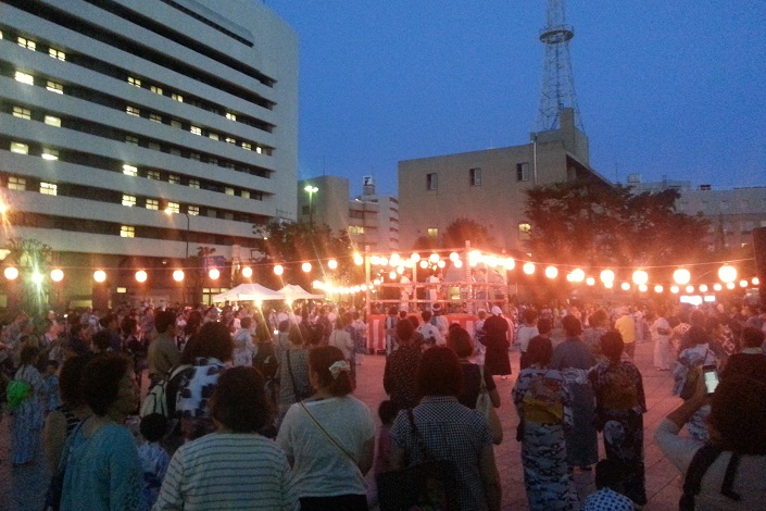 横須賀市役所前公園にて「よこすか市民盆踊り大会」8/17開催!