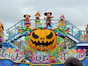 合言葉を唱えて、ディズニー・ハロウィーン限定スナックをGET！