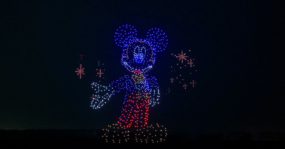ディズニーのドローンショーが熊谷に!「熊谷花火大会」8/9開催