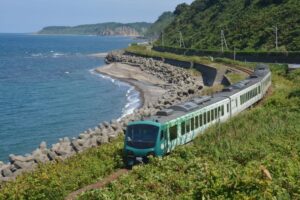 JR五能線、「アニメ聖地巡礼」など観光列車での沿線観光強化！