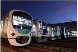 西武、小手指基地で夜間撮影会！池袋線全10種類の車両が集結！