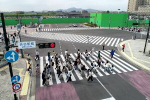 撮影用セットの「渋谷スクランブル交差点」を無料一般公開！