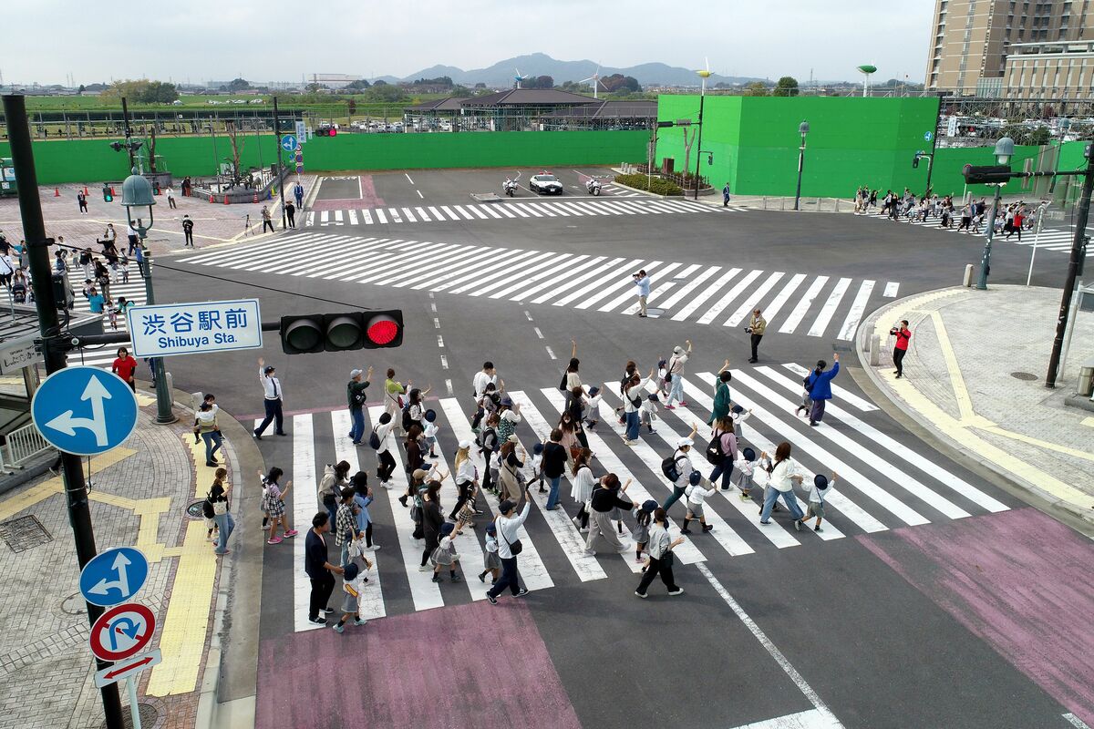 撮影用セットの「渋谷スクランブル交差点」を無料一般公開!