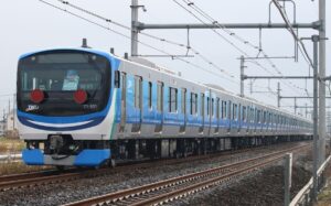 【朗報】最近話題の「笑う電車」！その登場が相次ぐ理由とは？