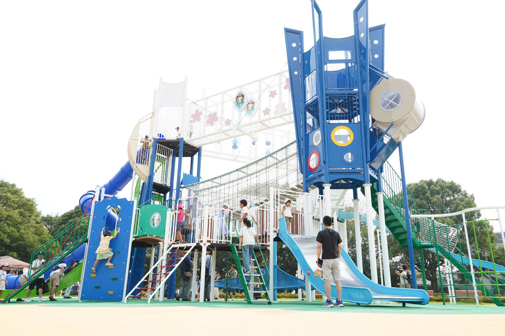 【朗報】富士宮「外神東公園」に県内最大級の大型遊具が登場!