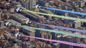 「世界陸上」の開幕に合わせ、ブルーインパルス展示飛行!9/13