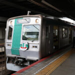 京都・市営地下鉄「鳥丸線」最古参車両がラストラン!44年に幕