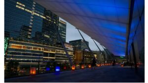 東京駅・八重洲口に100基の灯籠が彩る「宵路灯籠」開催！