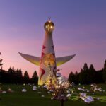 太陽の塔がライトアップ、万博記念公園「イルミナイト」開催中！