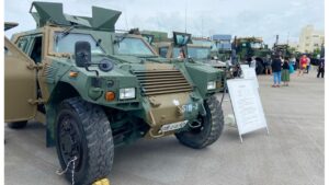 沖縄米軍基地「キンザーフェスティバル」Crystal Kay のライブも！