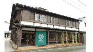 盛岡「流しの写真屋・渡辺克巳」写真展、地元・盛岡で初開催！