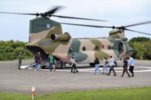 陸上自衛隊 「大型輸送ヘリコプター 体験搭乗イベント」申込み開始！