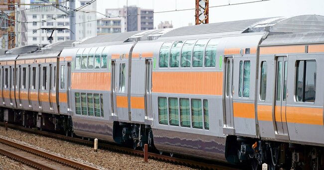 JR東日本、中央線グリーン車で生演奏？ 期間限定で11/1～ 運行！