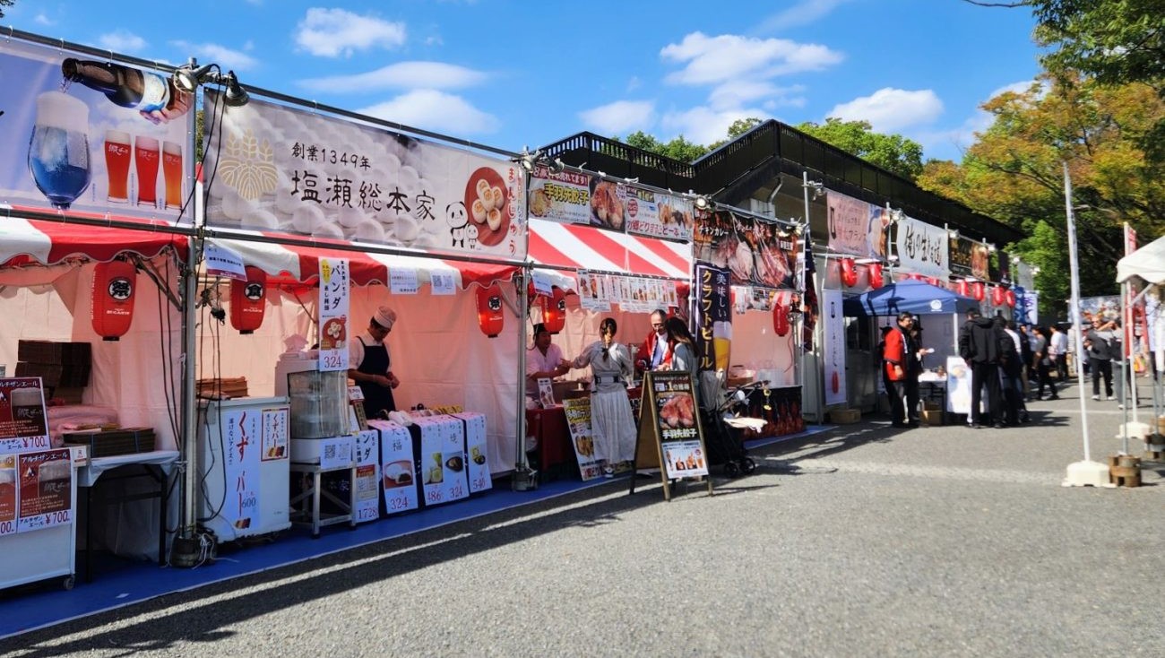 東京・代々木公園、リアル楽天市場「楽天食いしんぼう祭り」開催中!