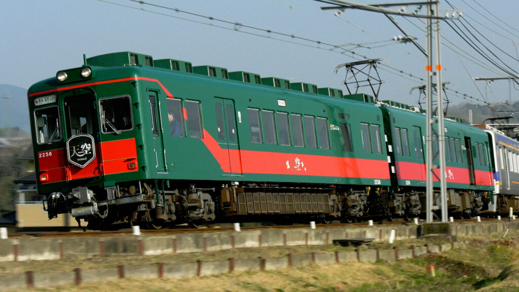 【悲報】南海の観光列車「天空」、26年3月で定期運行終了へ!