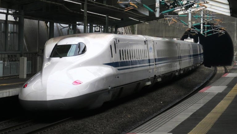 山陽新幹線で4日「ドン!」という異音に一時停車、ダイヤに乱れ