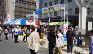 ビエント高崎・問屋町公園で「どっと楽市」81店舗が集結！