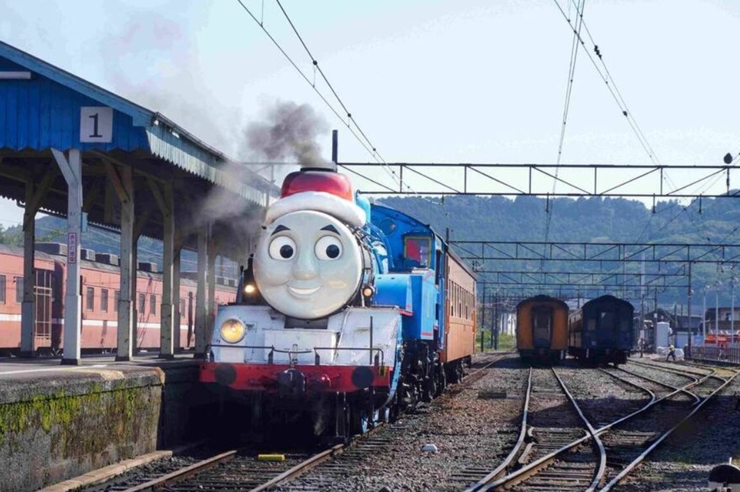 大井川鉄道「トーマス号」SLけん引が復活!サンタ帽子でXmas仕様!