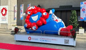 大阪市役所のミャクミャクが、今年もクリスマス仕様で登場！11/28～