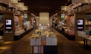 代官山・蔦屋書店で、閉店後24時より「夜間読書イベント」開催！