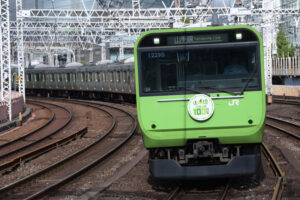山手線「環状運転100年」11/1観光列車「東京まるっと山手線」運行