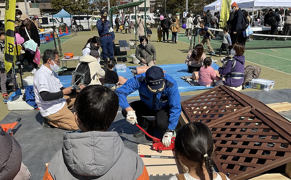 有明で「防災フェスタ」開催! かまどベンチで防災食を体験!11/16