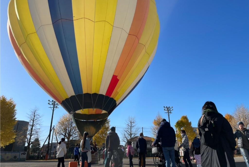 草加市で野外イベント!巨大トランポリンや気球も登場!11/23