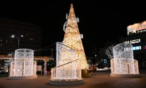 静岡・JR藤枝駅南口の冬季イルミネーションが豪華で美しすぎる！