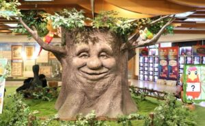 大宮ラクーンの「しゃべる木」がリニューアル！ 名前も募集中！