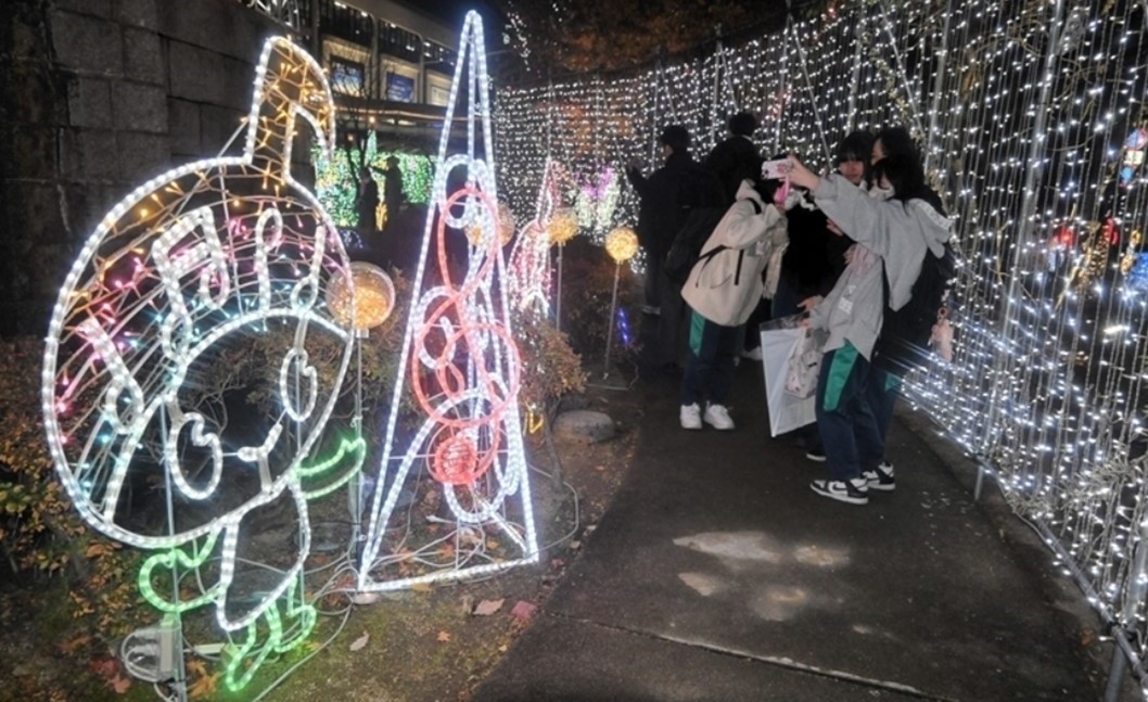 郡山駅周辺で「ビッグツリーページェント」開幕!来年 2/14まで