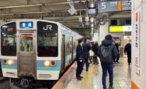 立川駅から211系普通列車が乗り入れ廃止へ! 中央線ダイヤ改正で