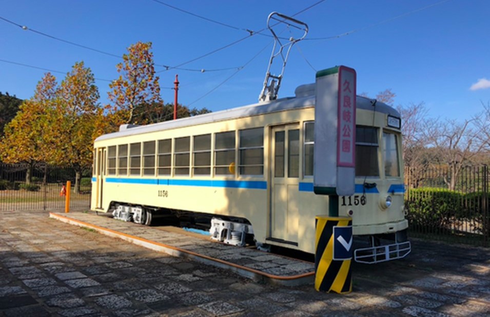 横浜市の久良岐公園に、現存する唯一の「横浜市電」1150形車両